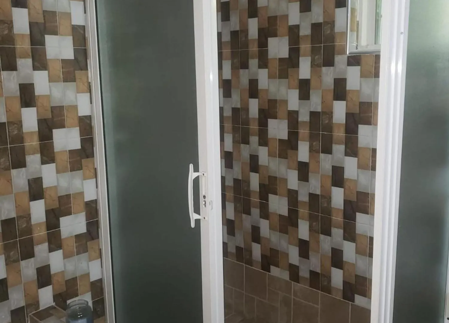 Room In House - Charming Kingston Room For Rent - Private Entrance Full Access 0*,  Jamaica